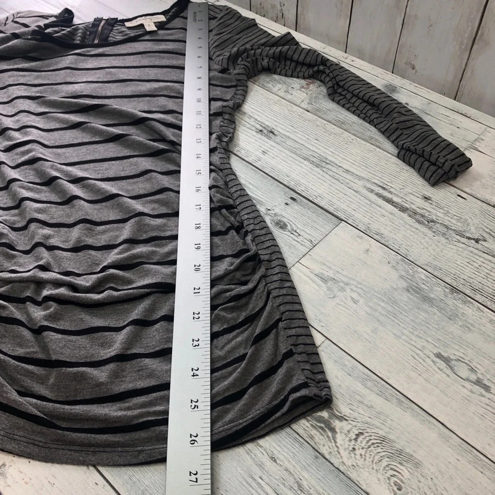 Jessica Simpson Striped Maternity Top Small - Picture 5 of 8